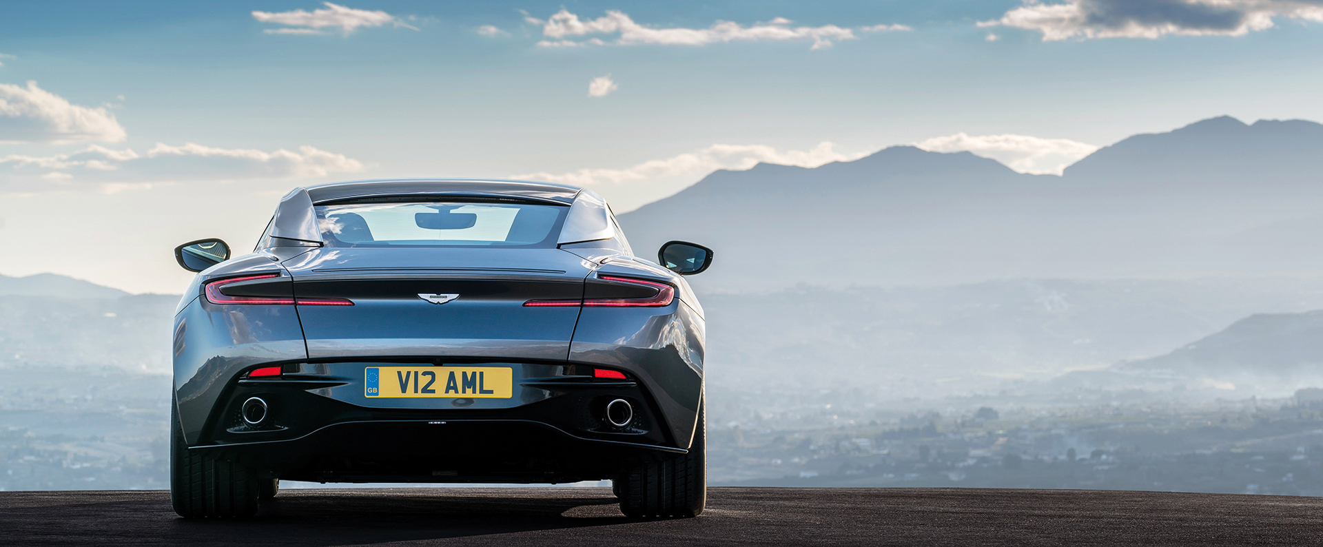 Aston Martin DB11